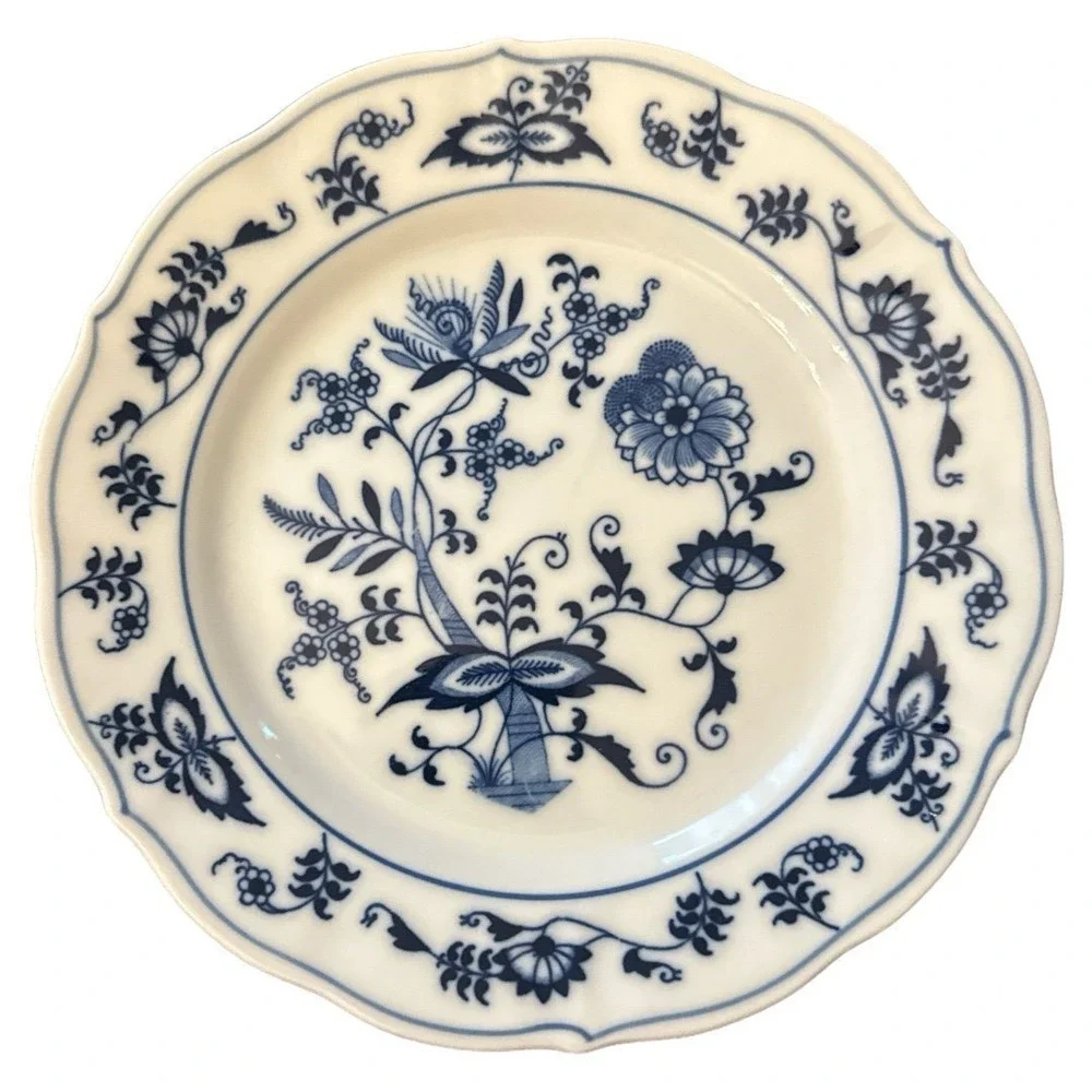 Blue Danube Floral Dinner Plates Set of 8 Blue Onion‎ Scalloped Edge